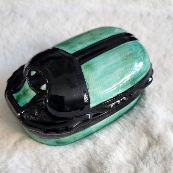 Scarab Egyptian Beetle keepsake Pottery box - Picture 8 of 10